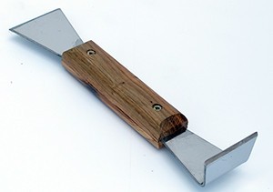 Стамеска пасечная 200 мм нерж. с деревянной ручкой